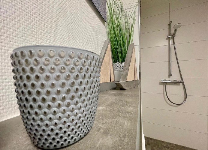 Sonnenweg 48-6  MIRO