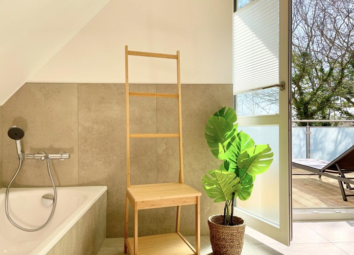 AM DAHMER LEUCHTTURM 23F