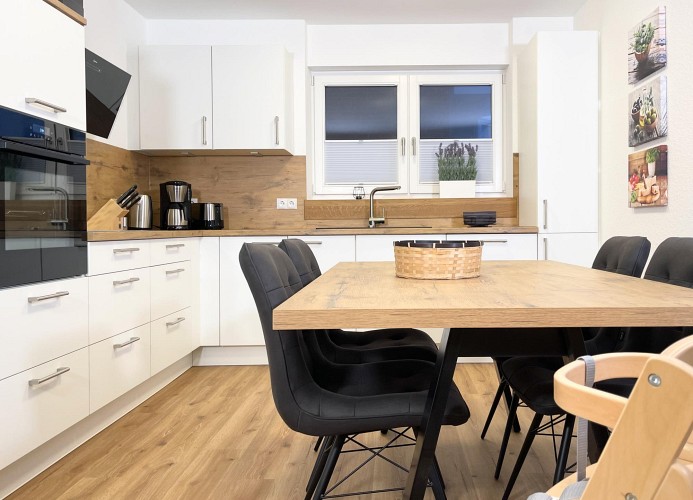 SEESTRASSE 39/1 - LEE