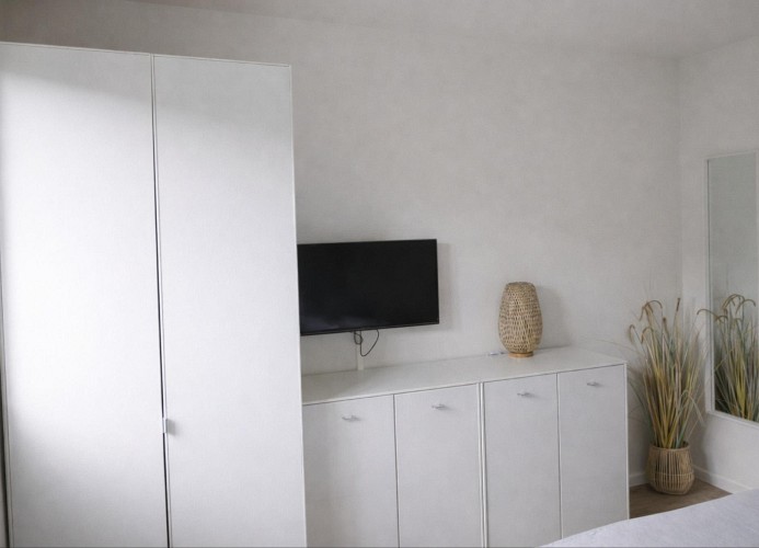 REFUGIUM 5