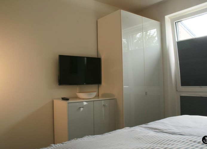 REFUGIUM 4