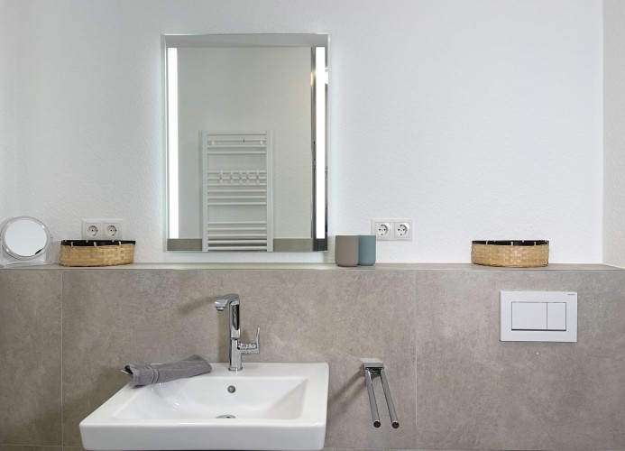 SEESTRASSE 39-3 - LEE