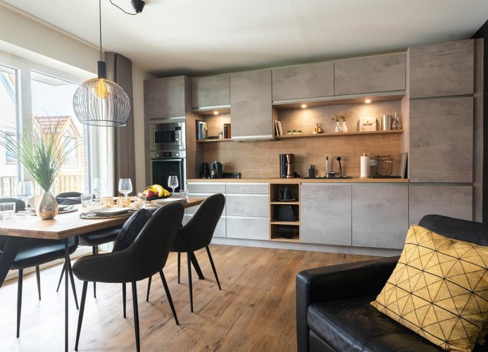 STRAND LOFT No4
