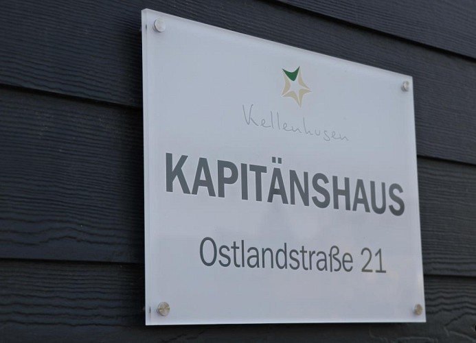 KAPITÄNSHAUS 1