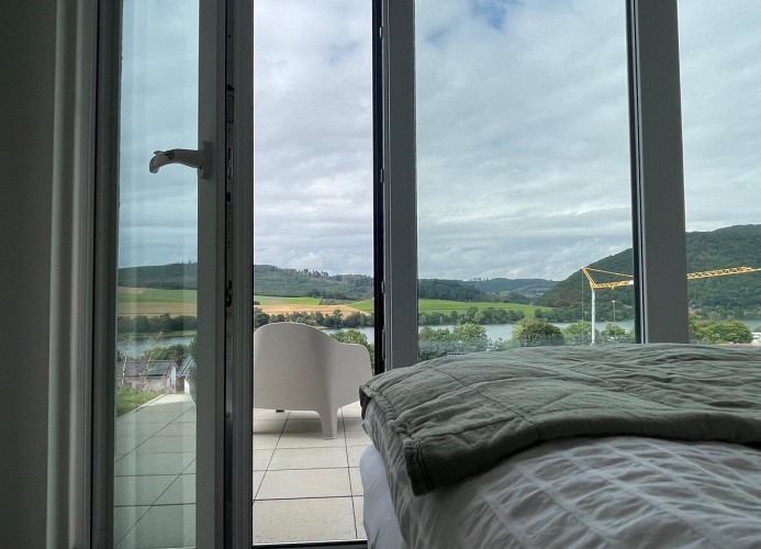 SONNENWEG 8
