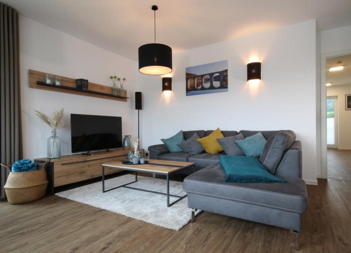 Sonnenweg 48-6  MIRO