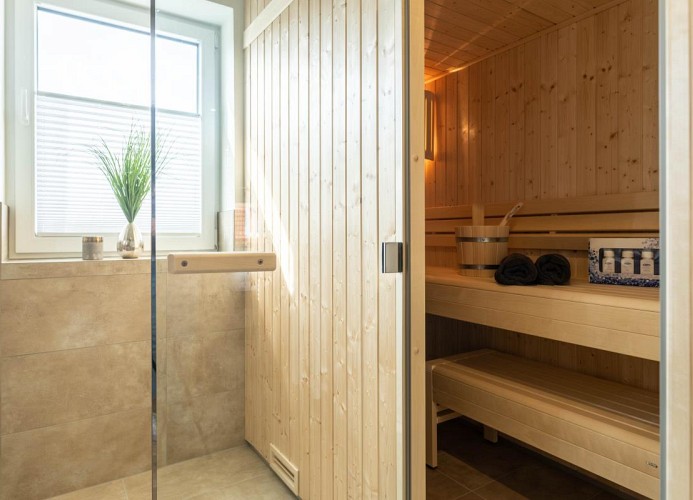 STRAND LOFT No4